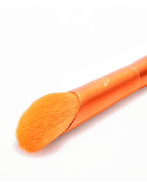 Pincel-maquiagem-cerdas-laranja-corretivo-e-acabamento-Mari-Maria-Makeup